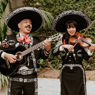 Live stream funerals can feature music, including Mariachi bands